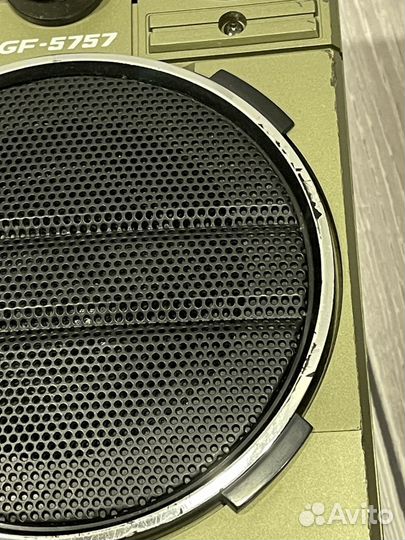 Кассетная магнитола Sharp GF-5757