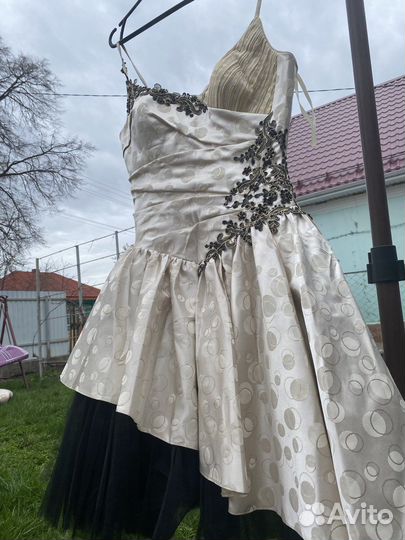 Вечернее платье