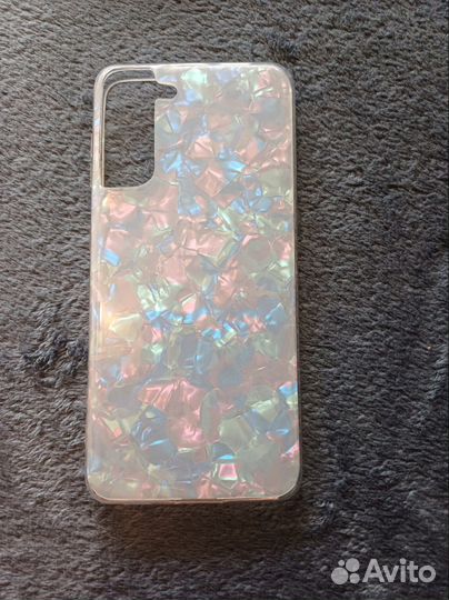 Чехол на телефон