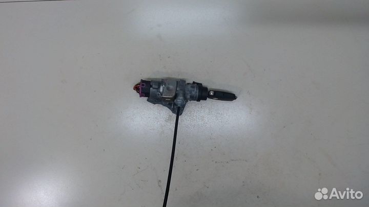 Замок зажигания Skoda SuperB, 2005