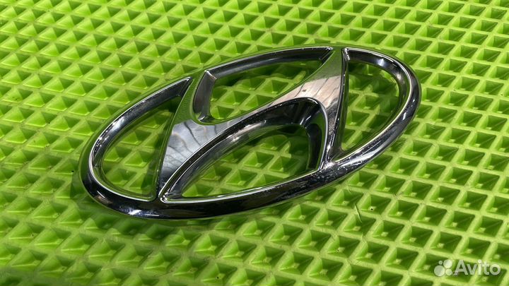 Эмблема Hyundai Solaris 2017