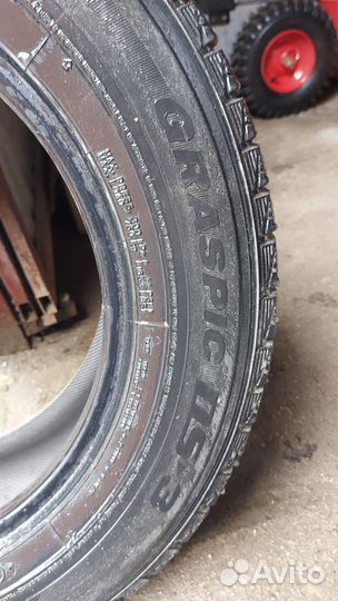 Покрышка автомобильная R16