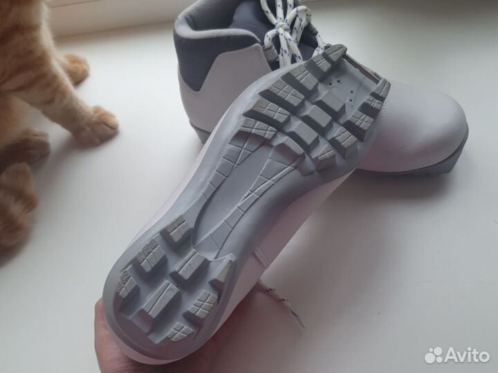 Лыжные ботинки 38р