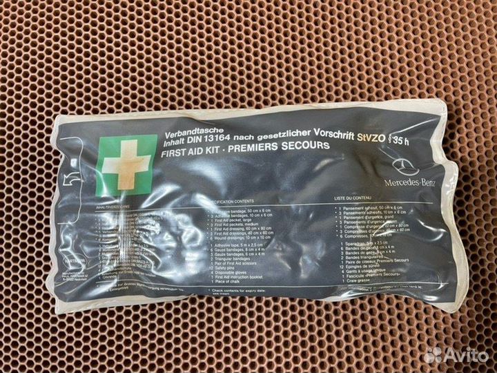 Аптечка Mercedes-Benz E320 W124 104.992 1994