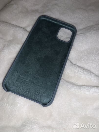 Чехол на iPhone 11