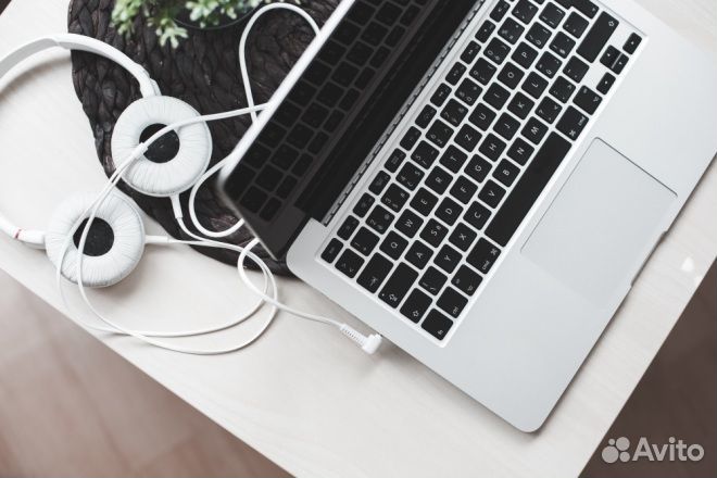 Оператор call центра