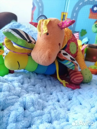 Детские развивающие игрушки пакетом