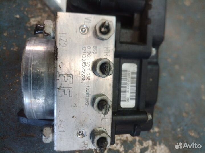 Блок abs Opel Corsa D A12XER 2012