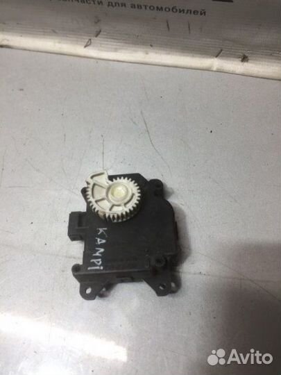 Сервопривод заслонки отопителя Toyota Camry V50