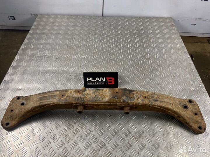 Балка задняя (подрамник) задняя Toyota Carina E