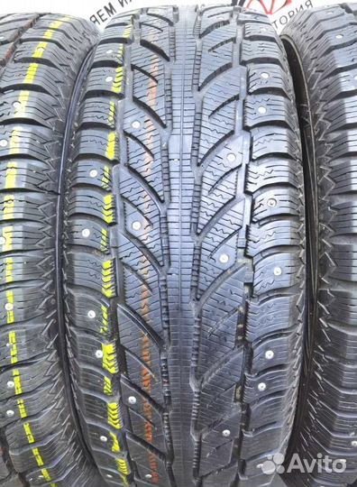 Cooper Weather-Master WSC 215/65 R17 98T