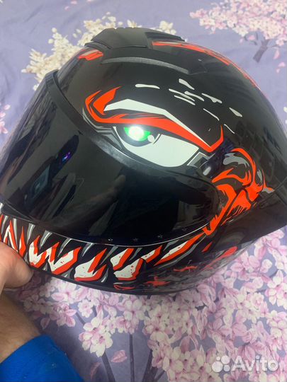 Мотоциклетный шлем