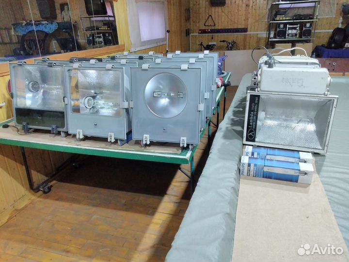 Прожектор металлогалогенный