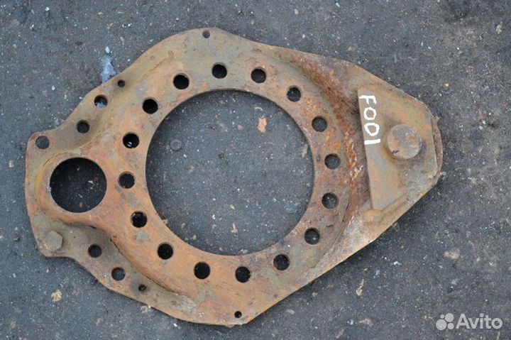 Суппорт барабанного тормоза, ведущий мост правый f