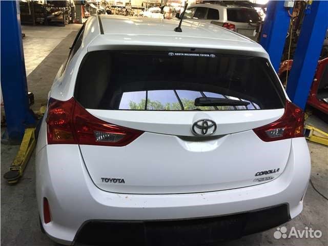 Разбор на запчасти Toyota Auris E18 2012