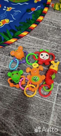 Развивающий коврик