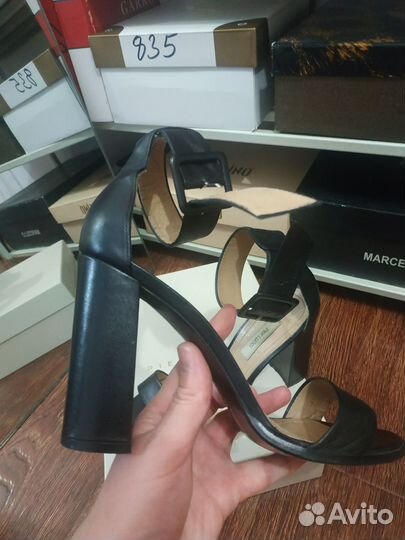 Босоножки Pier Lucci 39 размер