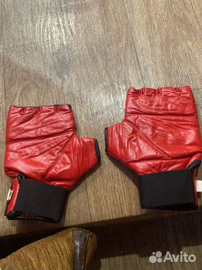 Перчатки кикбоксинг