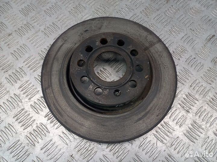 Диск тормозной передний правый Skoda Octavia A5