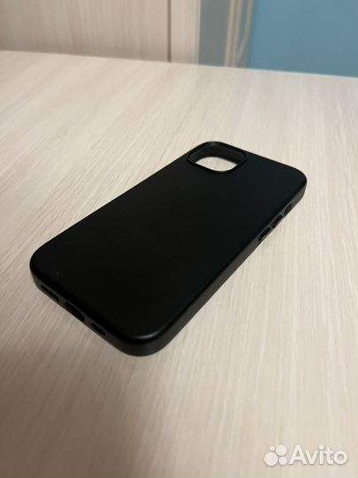 Оригинальный кожаный чехол iPhone 13