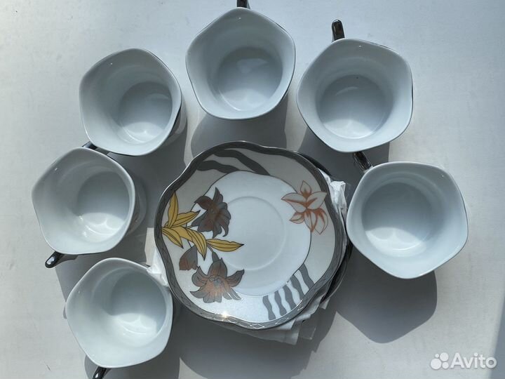 Фарфоровый японский сервиз кофейно-чайный