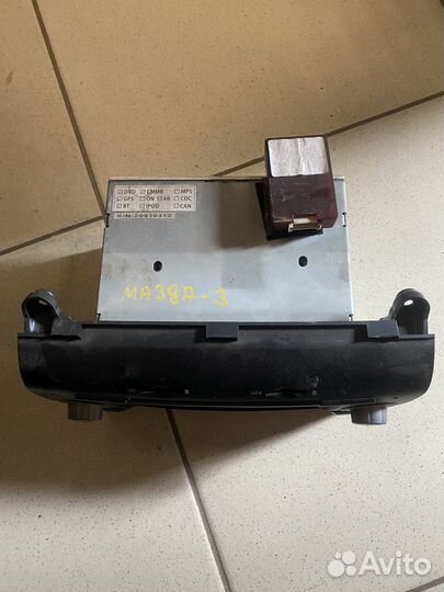 Штатная магнитола б/у Mazda 3 BK.Разбор