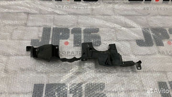 Кожух рулевого механизма передний левый Bmw X5 E70