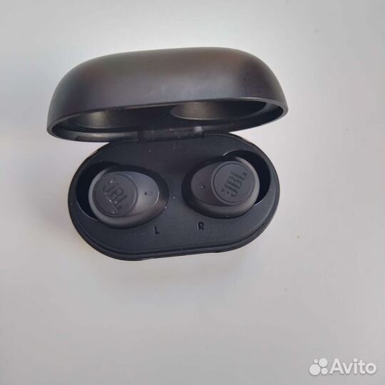 Беспроводные наушники jbl