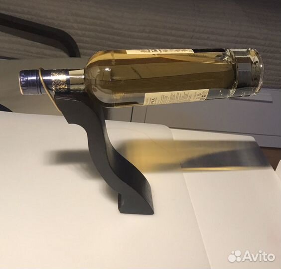 Новая деревянная подставка для бутылки