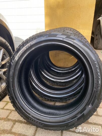 Pirelli Ice Zero FR 255/45 R20