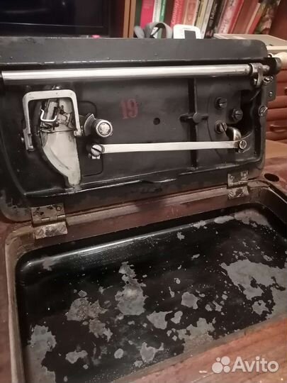 Швейная машинка