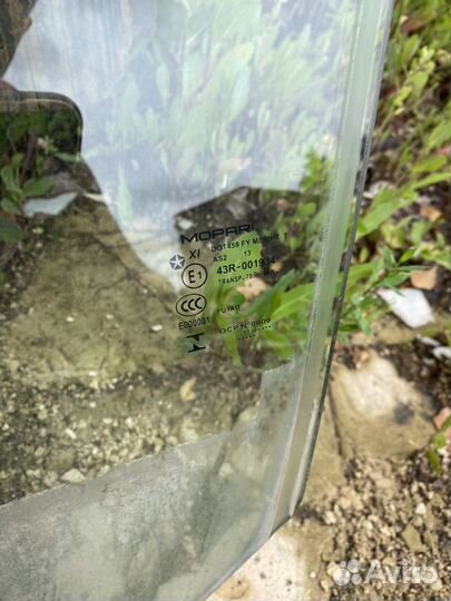 Стекло переднее левое Grand Cherokee 4 WK2 рест