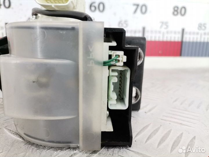 Кулиса Toyota Prius 2 2006