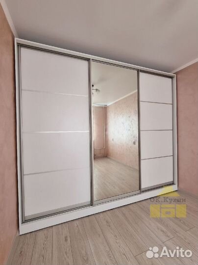 Угловой шкаф