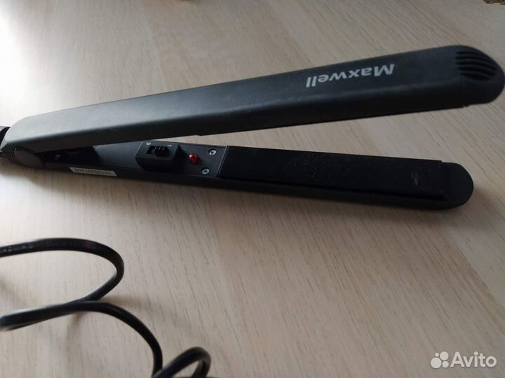 Плойка для выпрямления волос Maxwell