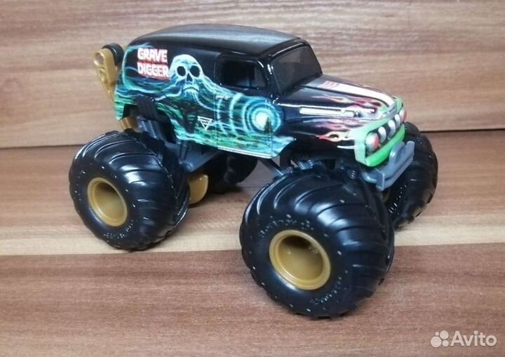 Монстр трак Monster Jam