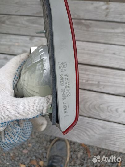 Фонарь в крышку багажника Toyota Corolla 150 06-09