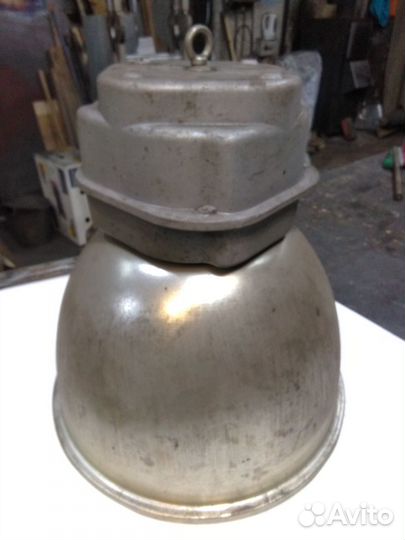 Лампа большая