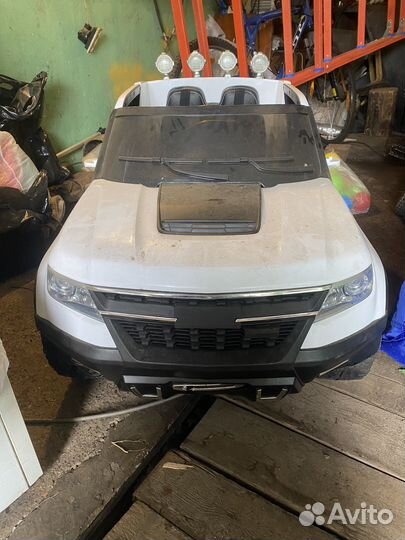 Детский электромобиль бу