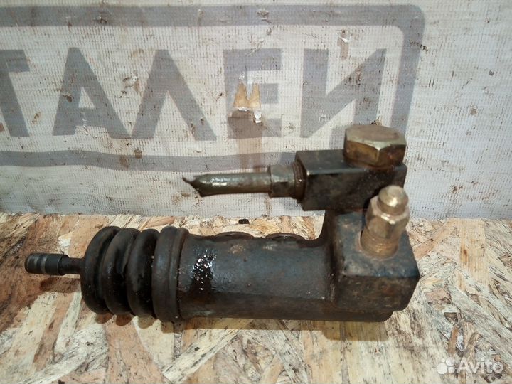 Рабочий цилиндр сцепления Kia Cerato 1 1.6 МКПП