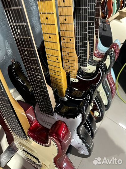 Электрогитары на выбор