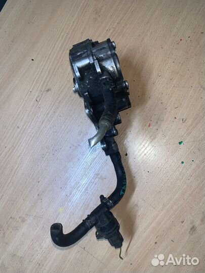Насос форсунки vw b6 2.0 Насос вакуумный