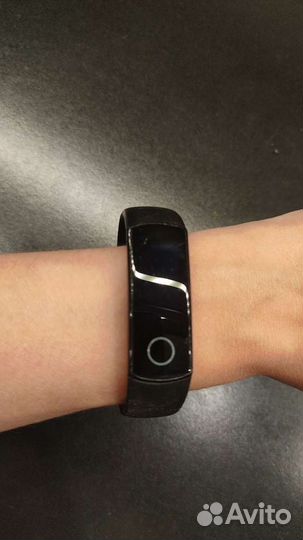 Фитнес браслет honor