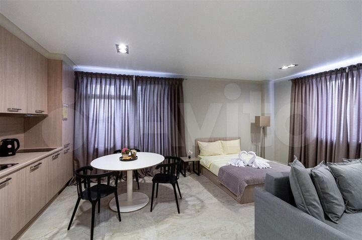 Квартира-студия, 42 м², 7/20 эт.