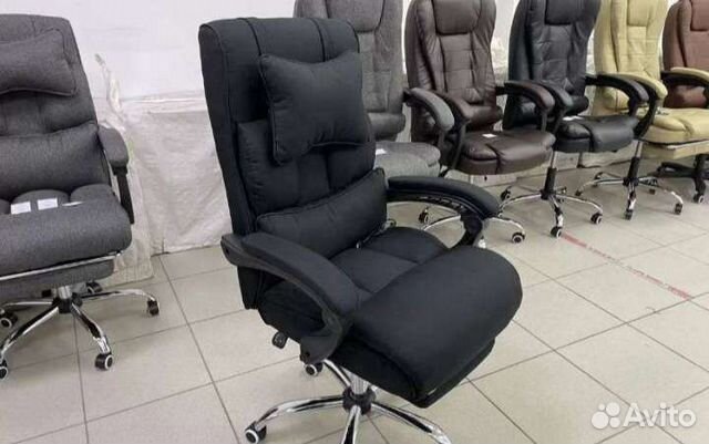Офисное кресло руководителя с массажем