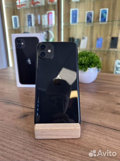 iPhone 11, 64 ГБ