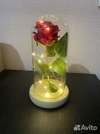 Роза в колбе с подсветкой