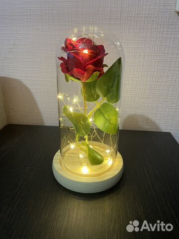 Роза в колбе с подсветкой