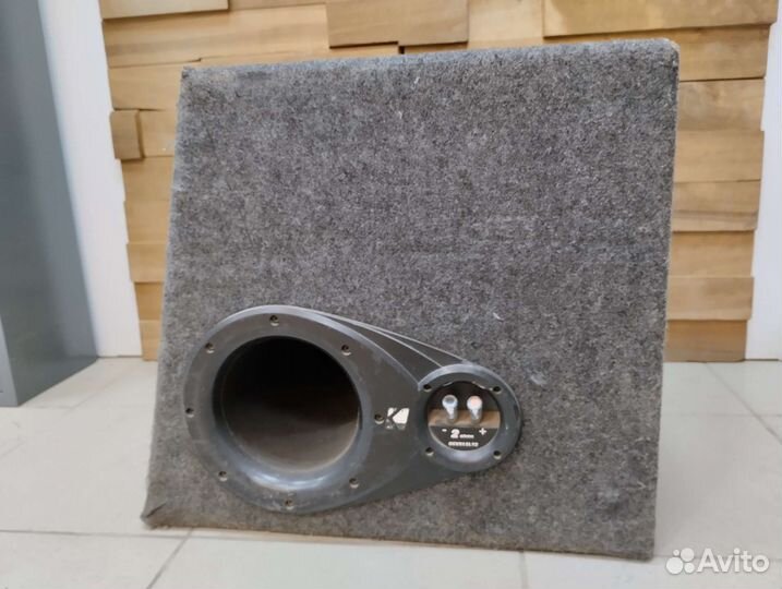 Автомобильный сабвуфер kicker S12L7 Solobaric