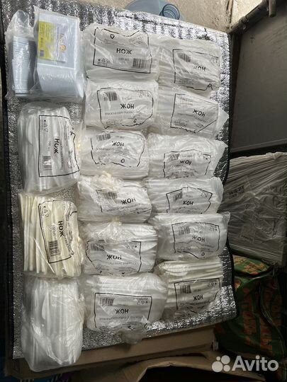 Пластиковая одноразовая посуда